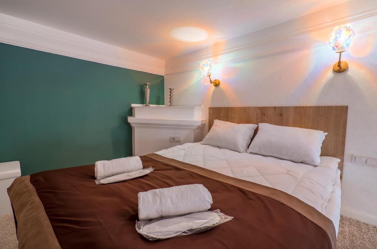 Mini Hotel On Aghmashenebeli Ave Tiflis Exterior foto